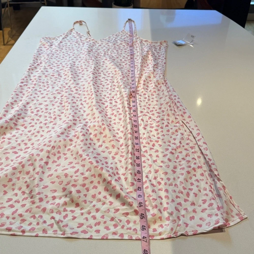 🆕 Nordstrom Rack Satin Midi Pink Chemise with Heart Pattern, Size XL